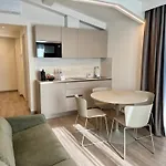 Vi 4*