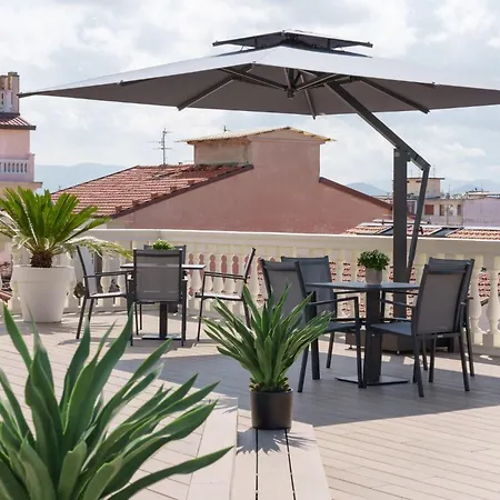 Vi 4* Viareggio