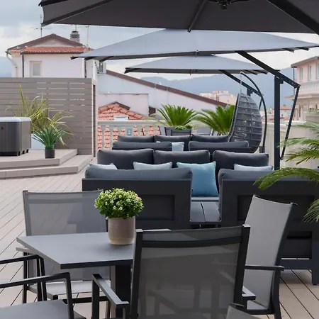 Hotel apartamentowy Vi 4*