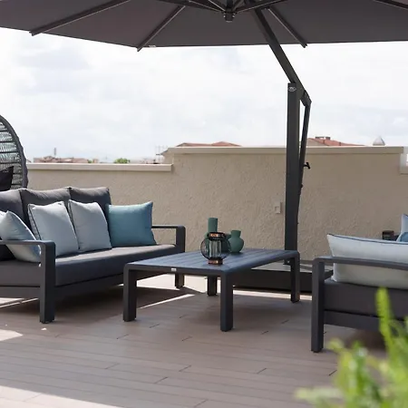 Vi Hotel apartamentowy 4*