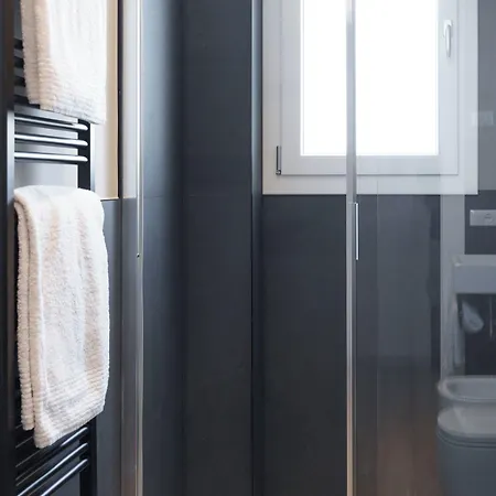 Vi 4* Viareggio