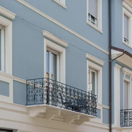 Vi 4* Viareggio